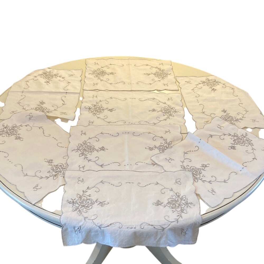 Embroidered Off White Grey Placemat Napkin Set of 8 Scalloped Floral 15.5x10.5